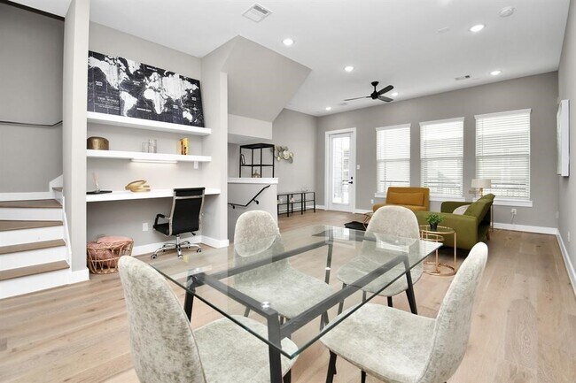 Photo - 316 Thornton Rd