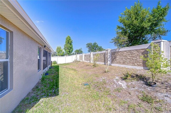 Photo - 6731 Castle Green Pl