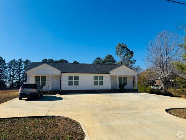 Building Photo - 104 Richard Brown Rd Unit B Rental