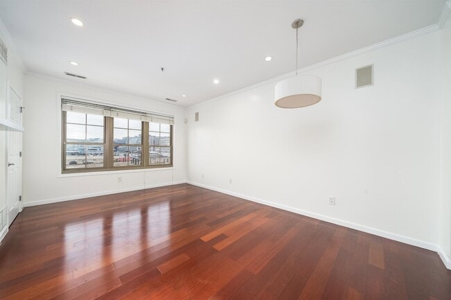 Photo - 26 Ave at Port Imperial