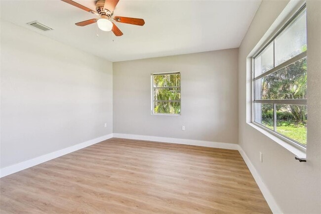 Photo - 951 Lantana Ave