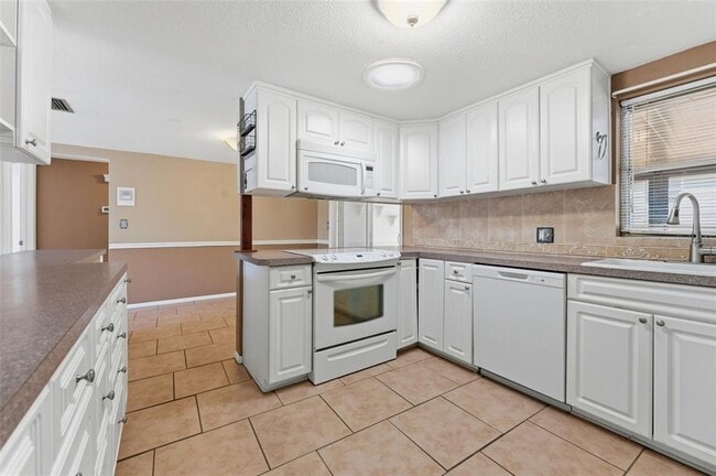 Photo - 4737 Alcea St