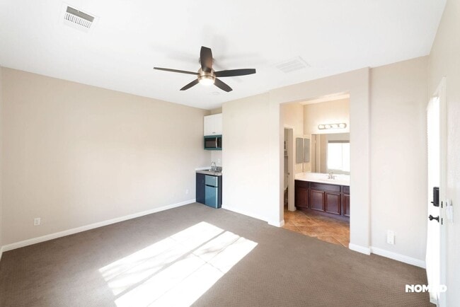 3853 Mira Arena