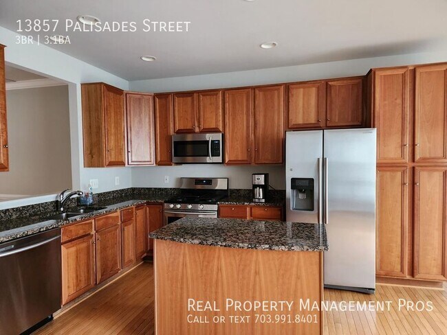 Photo - 13857 Palisades St