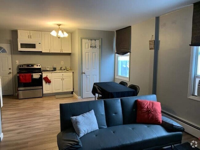 Building Photo - 37 Drew Ave Unit 4 Rental