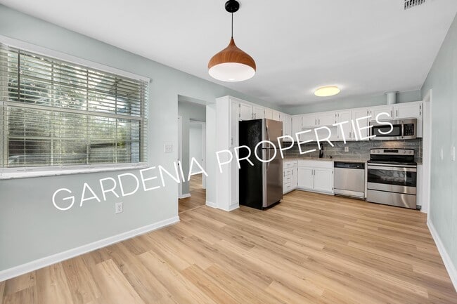 Photo - 1353 Placid Pl