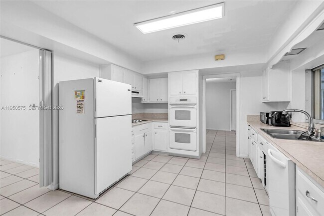 Photo - 781 NW 66th Ave