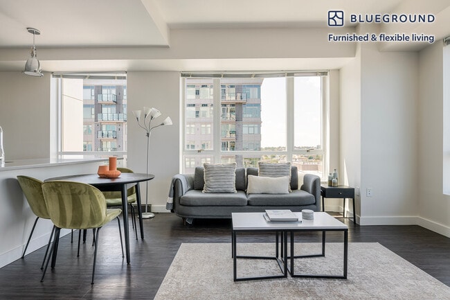 Building Photo - 449 Canal St Rental