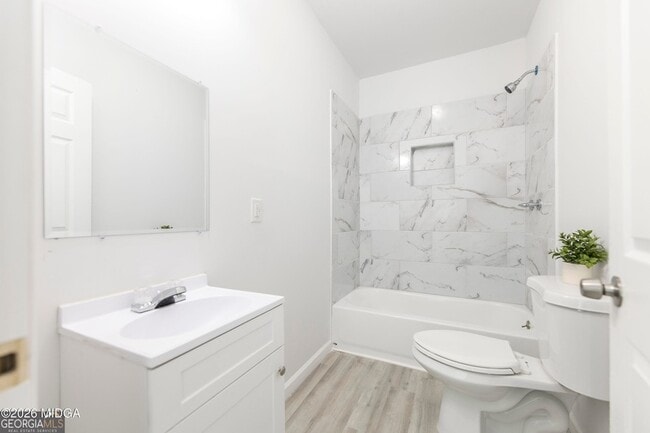 Photo - 1175 Hartley St