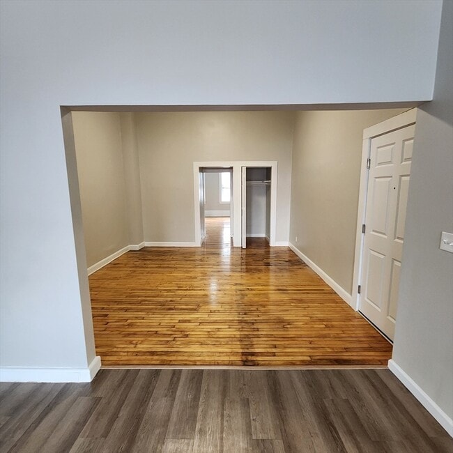 Photo - 92.5 Maple St Unit 4