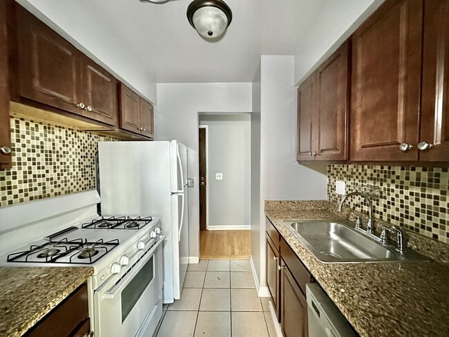 Photo - 5820 N Sheridan Rd Unidad 305