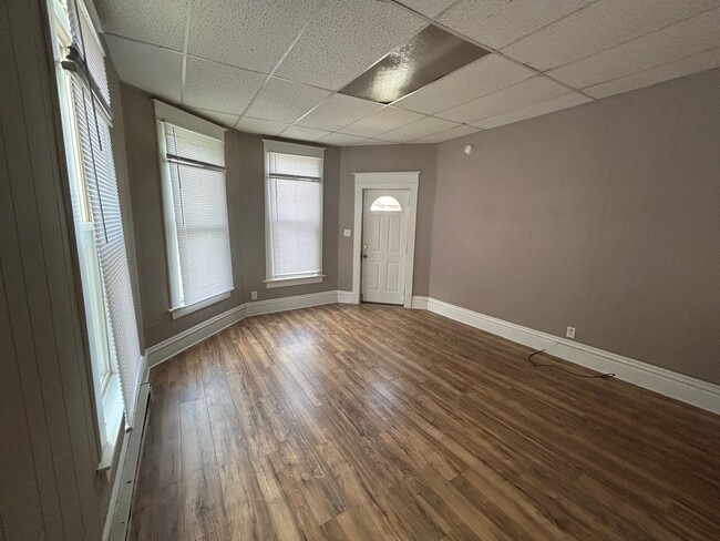 306 N Main St Unit 1
