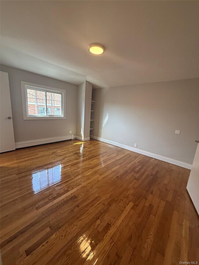 Photo - 145-59 107th Ave