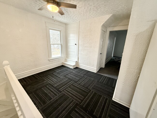 Photo - 304 N Williams St Unit Upstairs
