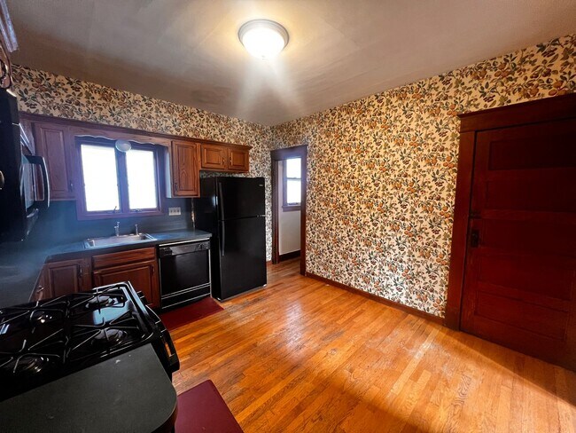 Photo - 64 Summit Ave Unidad Floor 2