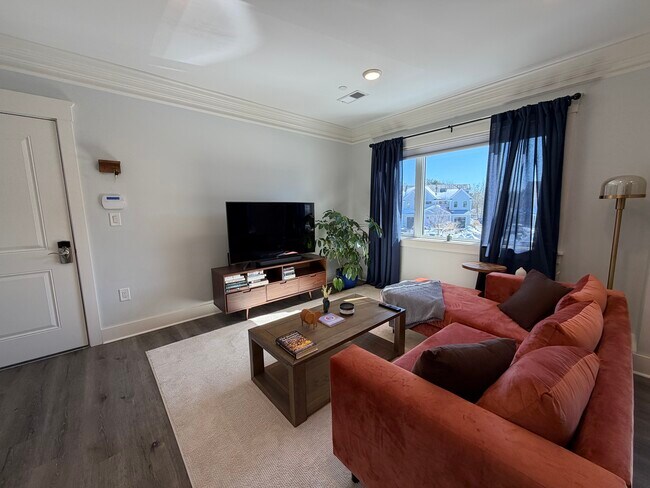 Photo - 17 Hennery Wy Unit 17G