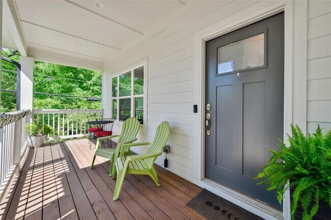 Photo - 1237 Milton Terrace SE