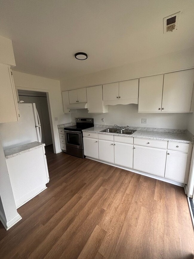 Photo - Forest Park Blvd, NW, 1052/1054 Unit 1054