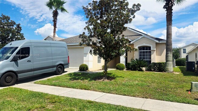 Building Photo - 915 Lockbreeze Dr Rental