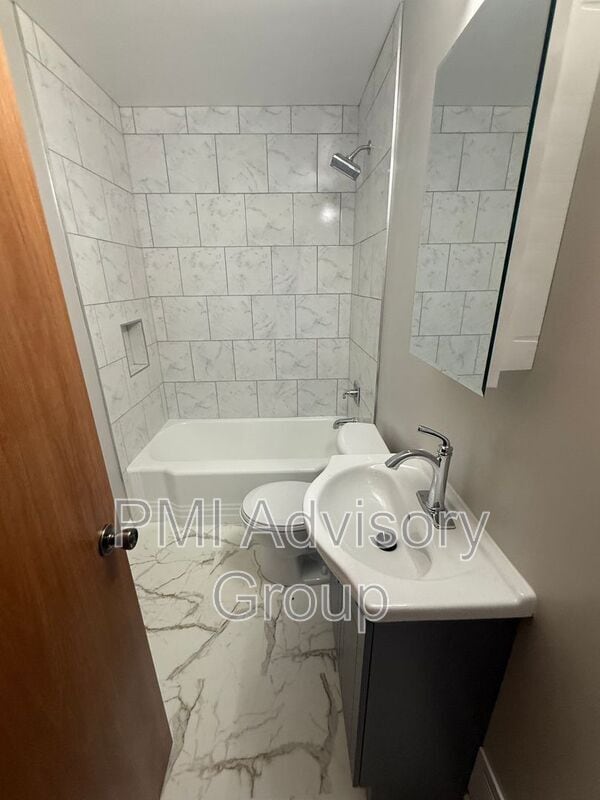 Photo - 1745 SW Mission Ave