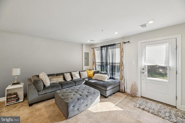 Photo - 251 Phoenix Dr