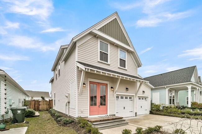 Photo - 102 True Blue Lp