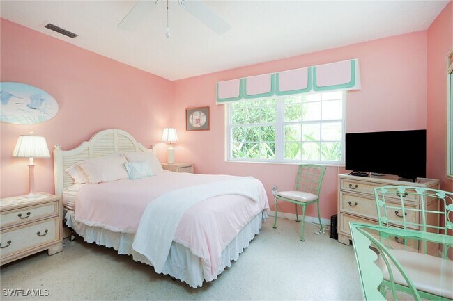 Photo - 361 1st Ave N