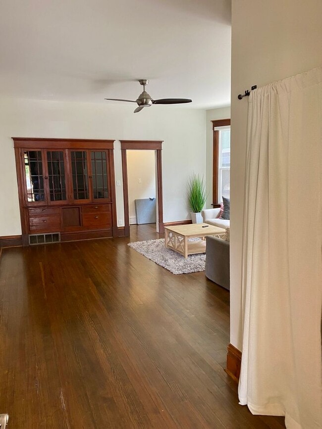 Photo - Modern Farmhouse Style - Available for Fal...