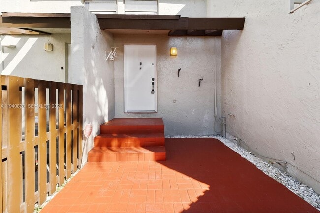 Photo - 10050 NW 9th St Cir Unit 202