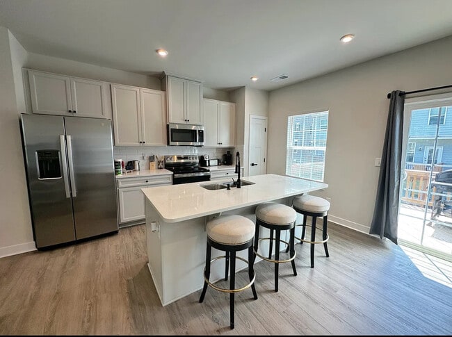 Photo - 5020 Springarn Ct Townhome