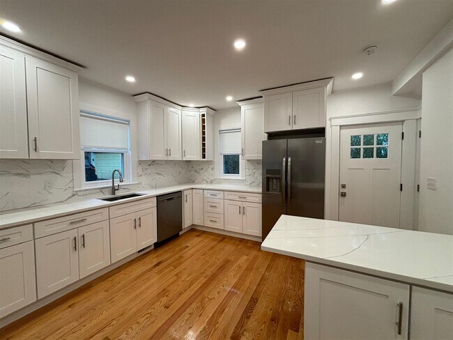 Photo - 26 Fenwick St