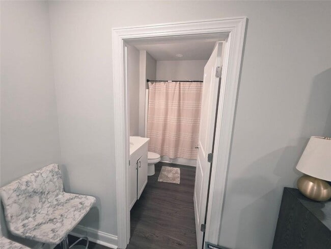 Photo - 8020 Linfield Way