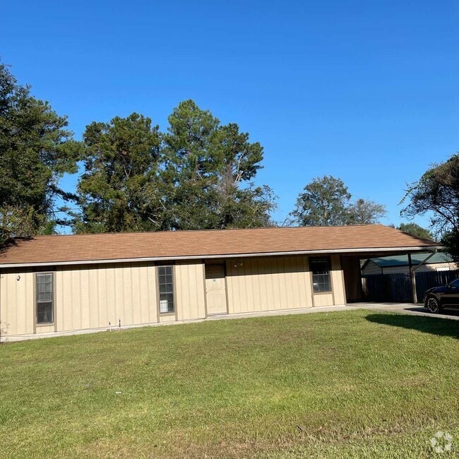 Building Photo - House for Rent