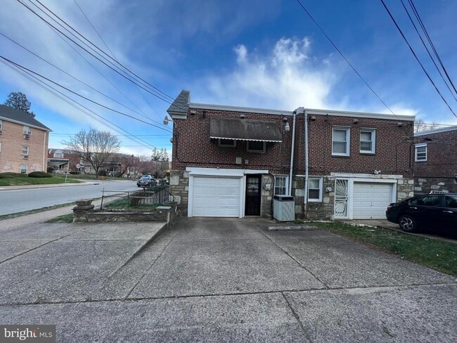 Photo - 1053 E Sydney St