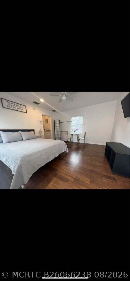 Photo - 603 N J St