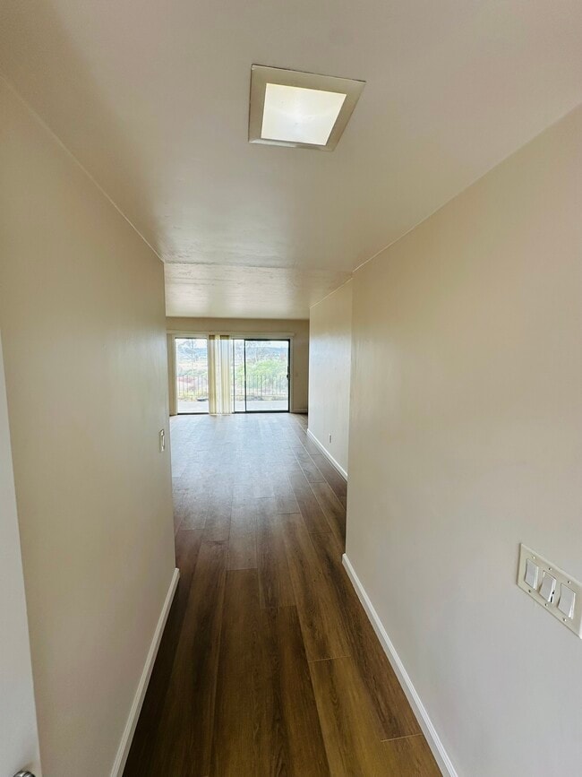 Photo - 220 S El Camino Real Unit B