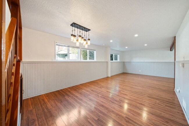 Photo - 9394 SE Mason Cir