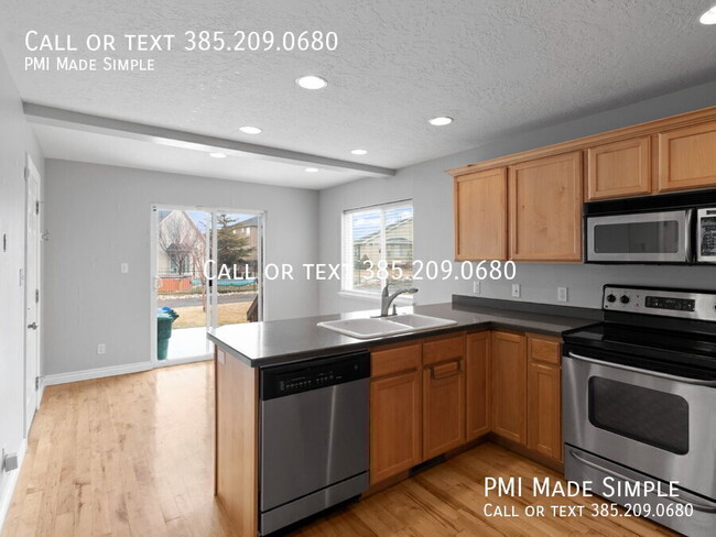 Photo - 4106 Hayes Cir House
