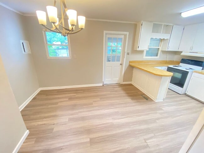 Photo - Fully Renovated 3bed/1ba House in 2021 located in North Kannapolis off Hwy 29
