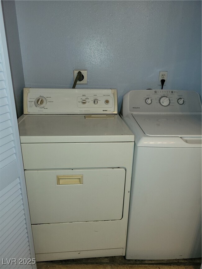 Photo - 610 Sea Pines Ln