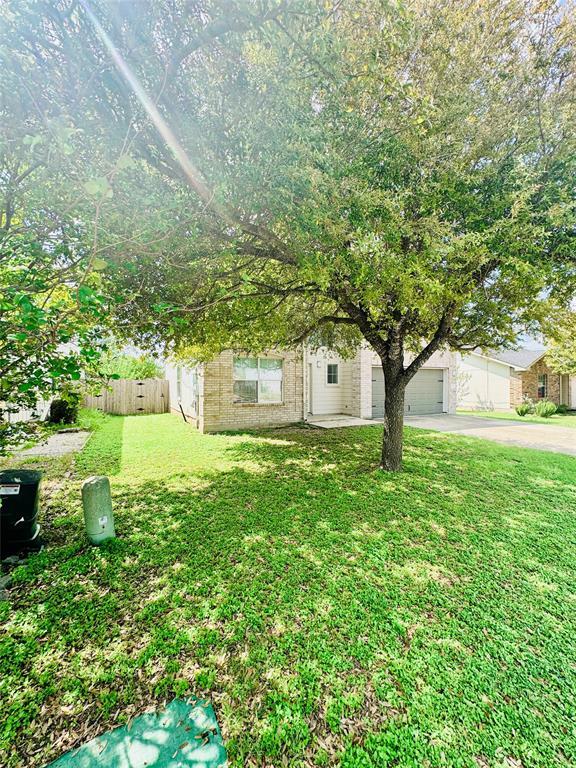 Photo - 303 Wegstrom St