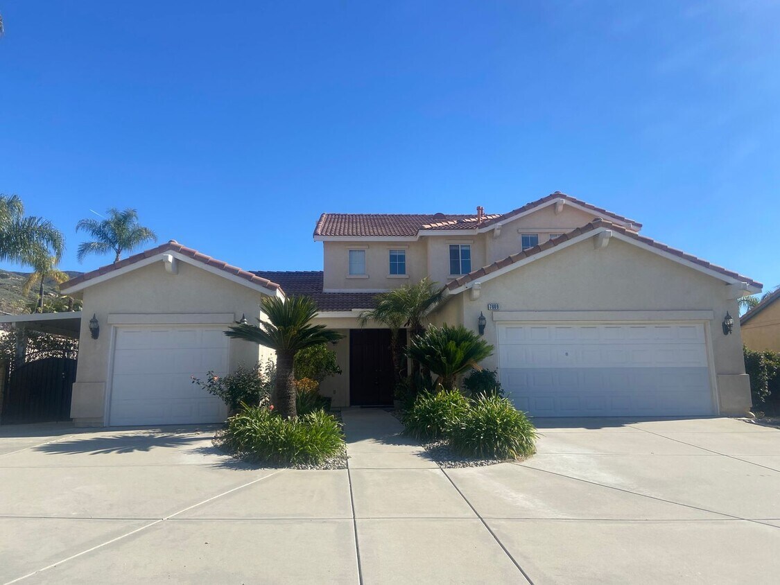 Spacious 4 Bedroom 3 Bath Home in East Hig... - Spacious 4 Bedroom 3 Bath Home in East Hig...