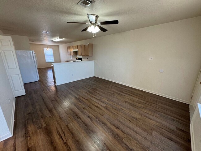 Photo - 1606 Dugger Cir Unit C
