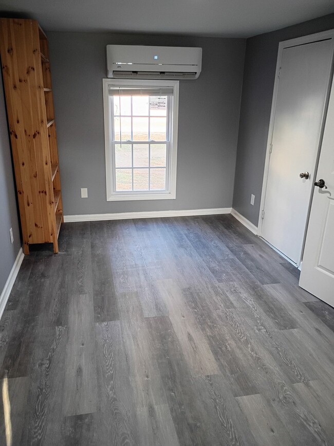Photo - 18 Adger St