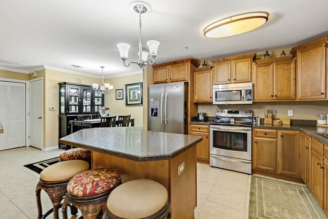 Building Photo - 3591 Kernan Blvd S Unit 507 - 1