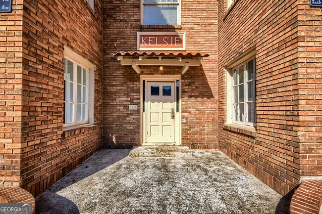 Photo - 1445 Lucile Ave SW