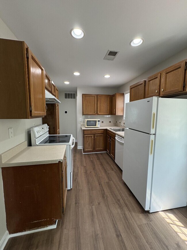 Photo - 4305 Pleasant Valley Rd