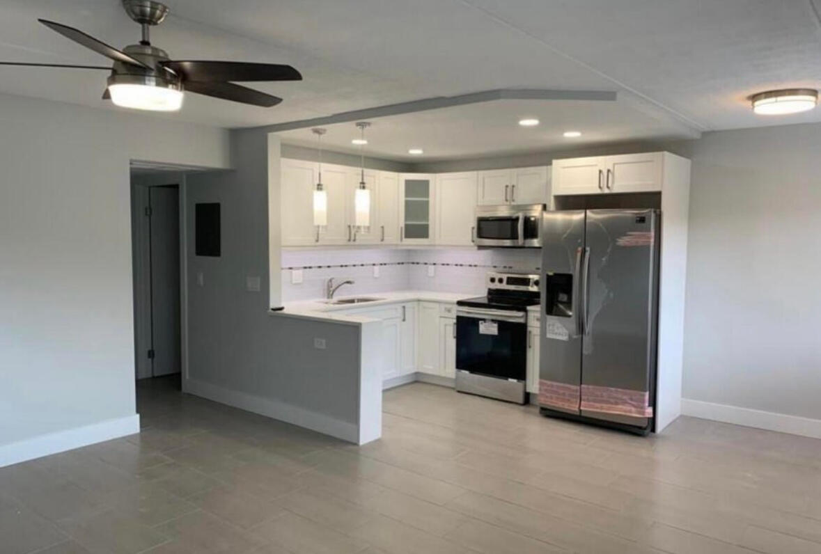 Photo - 2200 Springdale Blvd Unit 111