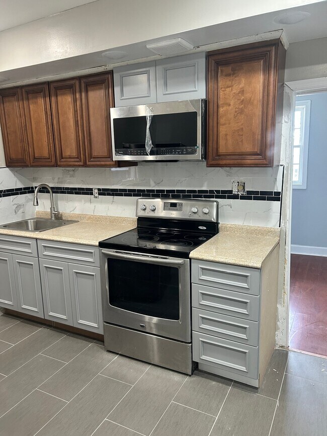 6726 Wyncote Ave Unit B