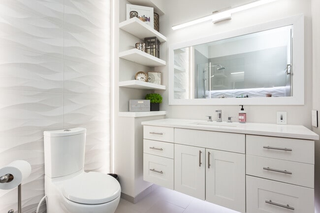 Photo - 130 S Canal St Unit 410